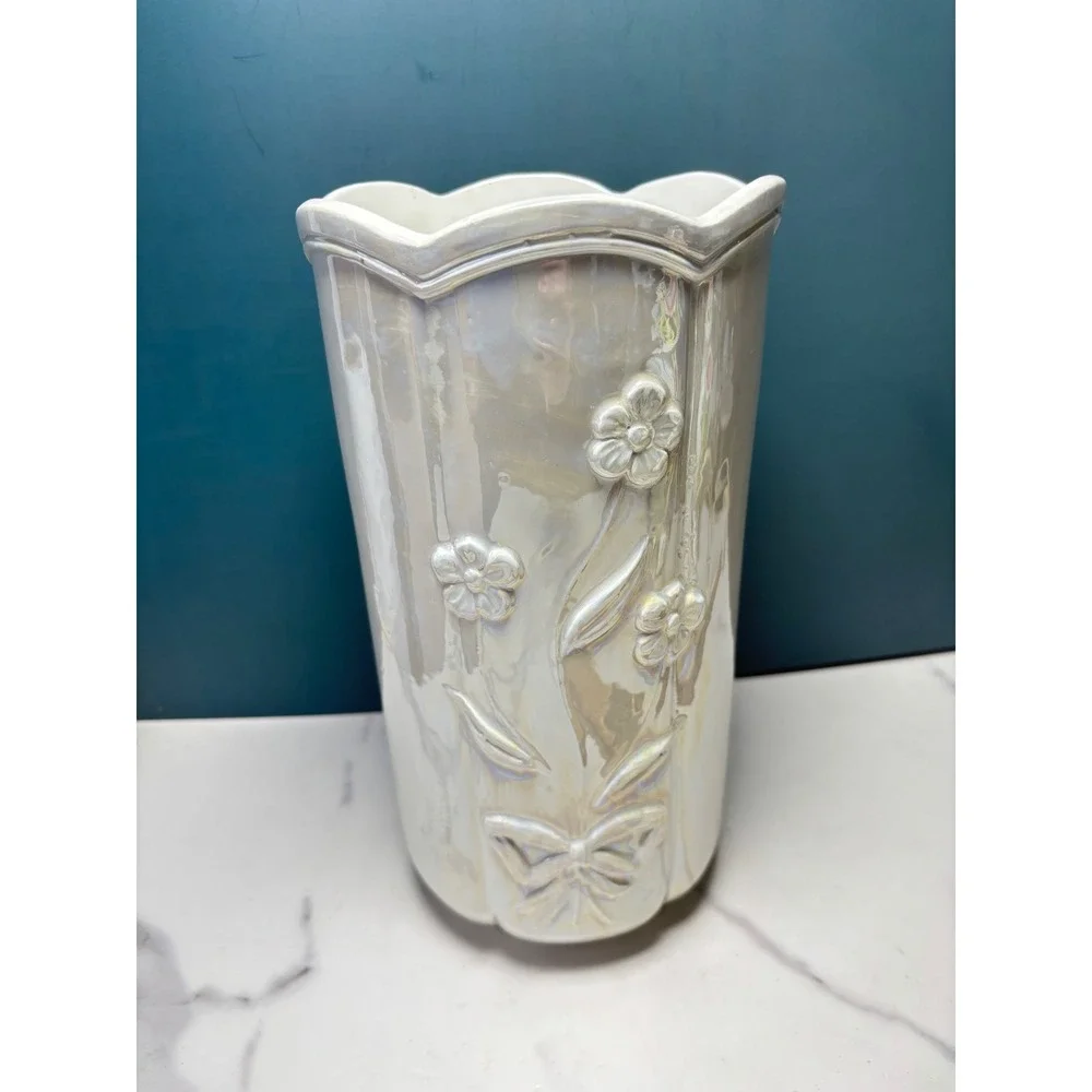 Vintage Capodimonte Italy Iridescent Pearl Vase Pink 3D Roses Gold Trim 10 inch